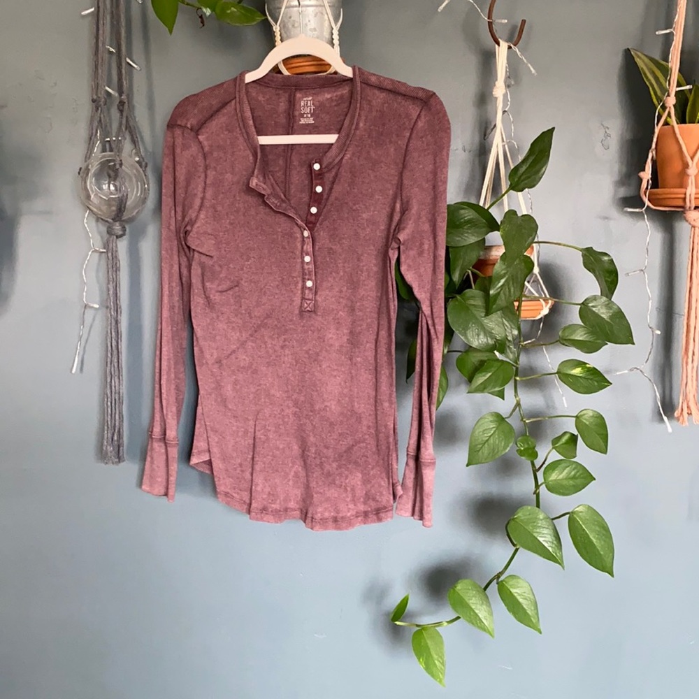 Aerie Henley